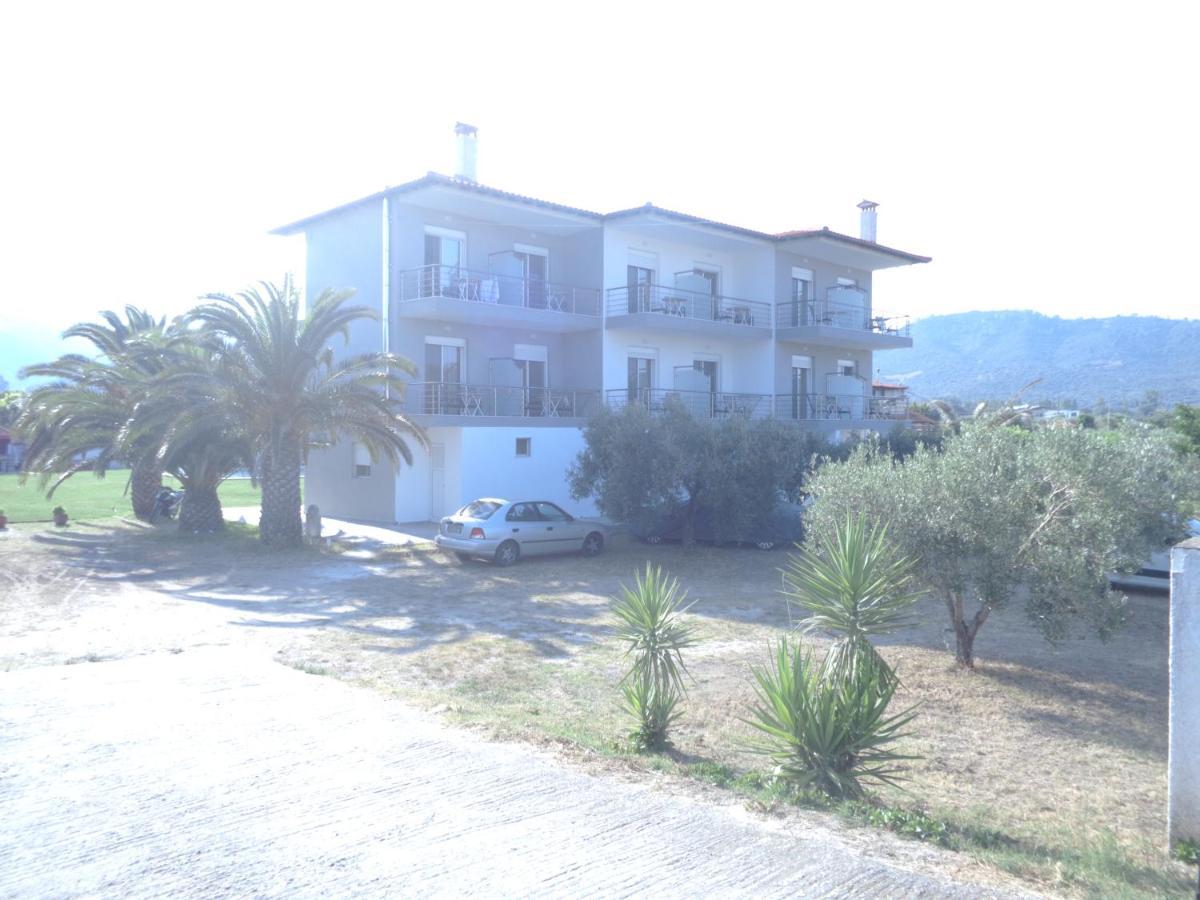 Vergina Pension Сарти Екстериор снимка