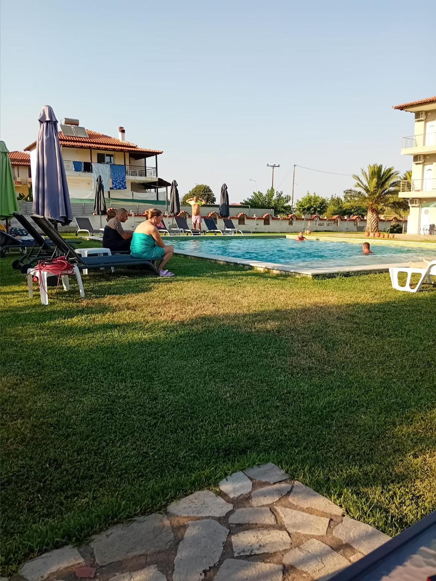 Vergina Pension Сарти Екстериор снимка