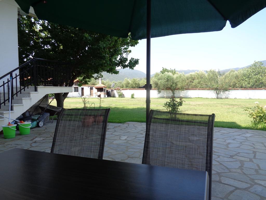 Vergina Pension Сарти Екстериор снимка